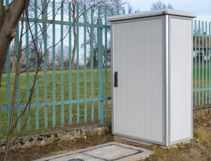 Unified street cabinet monitoring for high operational optimization